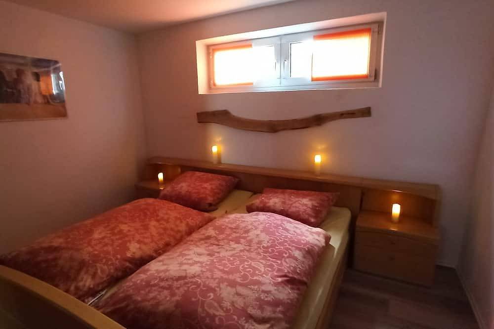 Ganze Wohnung, Ferienwohnung 90qm mit großen überdachten Balkon in Steinwiesen, Frankenwald