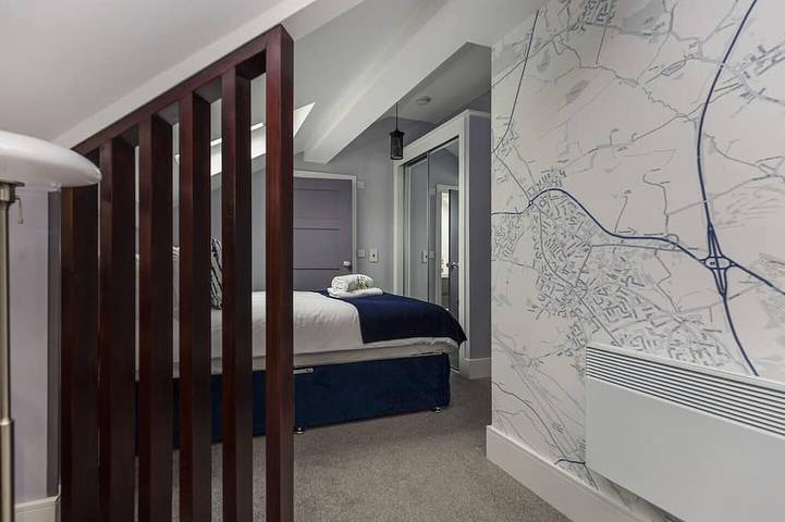 Entire apartment, Luxury modern Loft apartment by Bootique in Wakefield, West Yorkshire