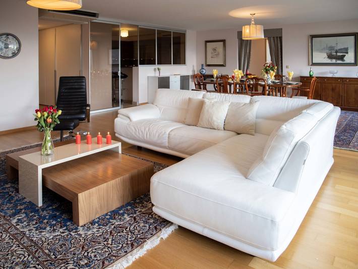 Vakantiewoning voor 7 personen, with tuin and uitzicht op het meer as well as uitzicht and sauna in Meer van Genève