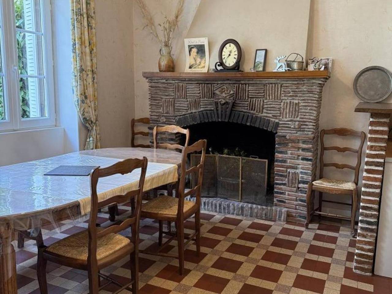 Maison de maître Xixe s. avec piscine et jardin in Gipcy, Allier