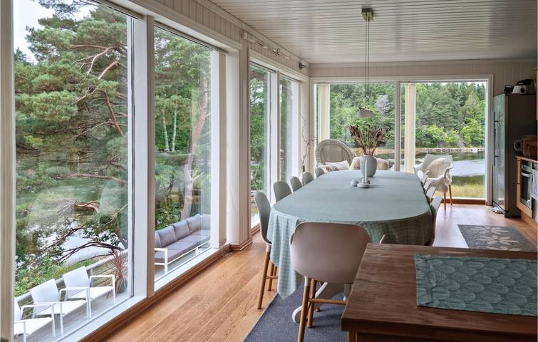 Ferienhaus für 13 Personen mit Terrasse in Grimstad