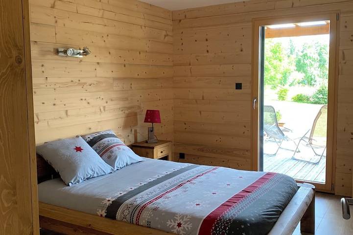 Gîte pour 14 personnes, avec terrasse ainsi que jacuzzi et jardin, animaux acceptés à Saint-Julien-en-Vercors - 4