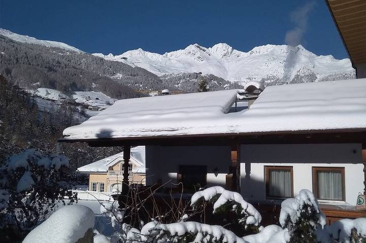 Ferienhaus für 9 Personen, mit Balkon und Garten in Sölden (Österreich)