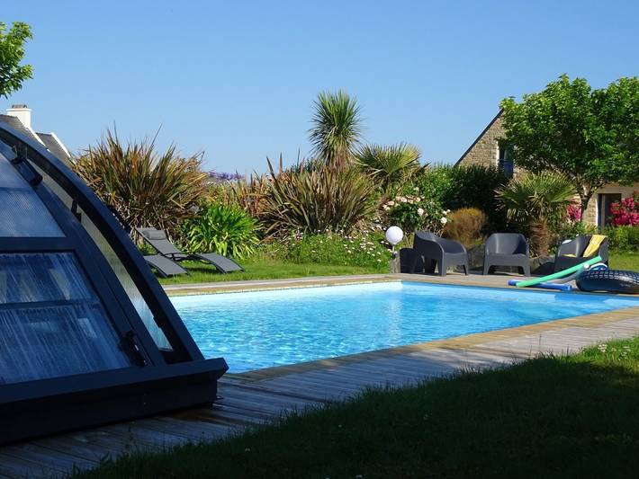 Maison de vacances pour 4 personnes, avec jardin ainsi que terrasse et piscine à Roscoff