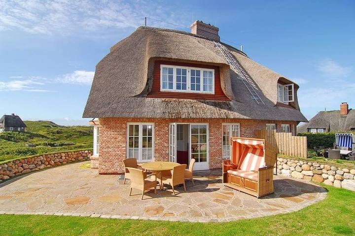 Ferienhaus mit Meerblick für 6 Personen, mit Sauna und Balkon sowie Garten