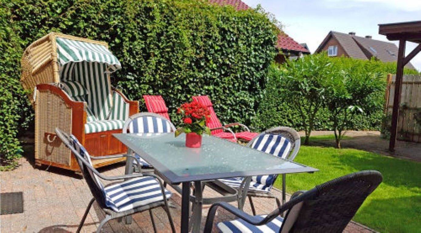 Ganze Wohnung, Ferienwohnung 'Westerland Kampstraße Erdgeschoss' mit privater Terrasse, privatem Garten und Wlan in Westerland, Sylt (Gemeinde)
