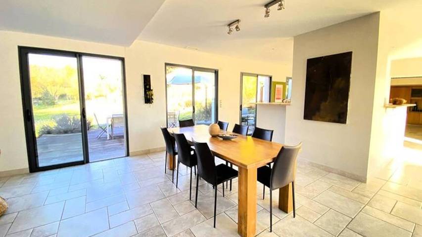 Gîte pour 13 personnes, avec piscine à Armissan - 4