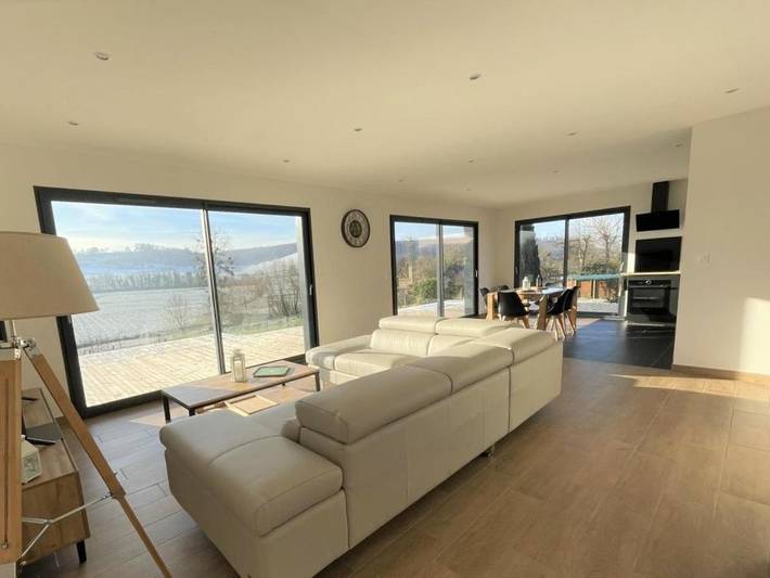 Location de vacances pour 6 personnes, avec jardin à Bellengreville