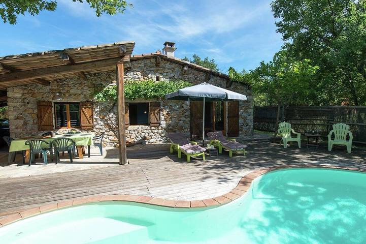 Maison de vacances pour 4 personnes, avec piscine ainsi que terrasse et jardin - 1