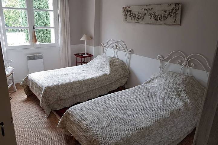 Location de vacances pour 5 personnes, avec jardin et terrasse à Eygalières - 4