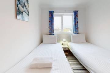 Chalet for 6 People in Hayle, Cornwall, Photo 3