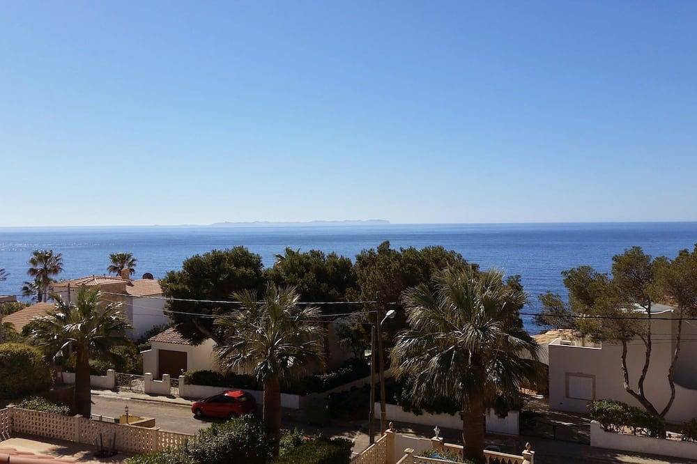 Dhh con fantásticas vistas al mar, terraza en la azotea, piscina privada, Dsl, Wifi, aire acondicionado in Cala Pi, Lluchmayor