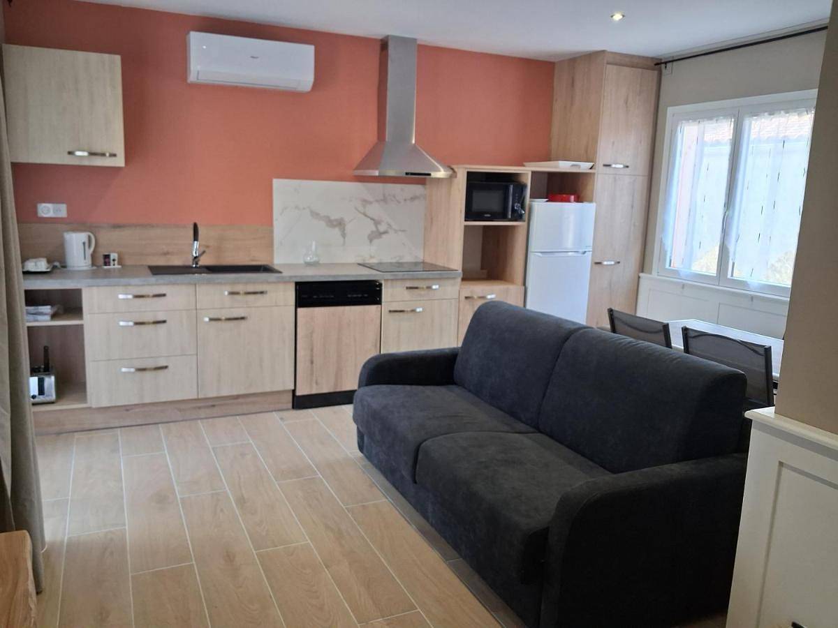 Chambres d hôtes Salicorne et gite Domaine Des Allees in Saint-Porchaire, Région de Saintes