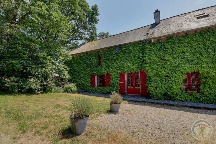 Gîte pour 4 personnes, avec Terrasse ainsi que Jardin et Vue à La Chapelle-Chaussée
