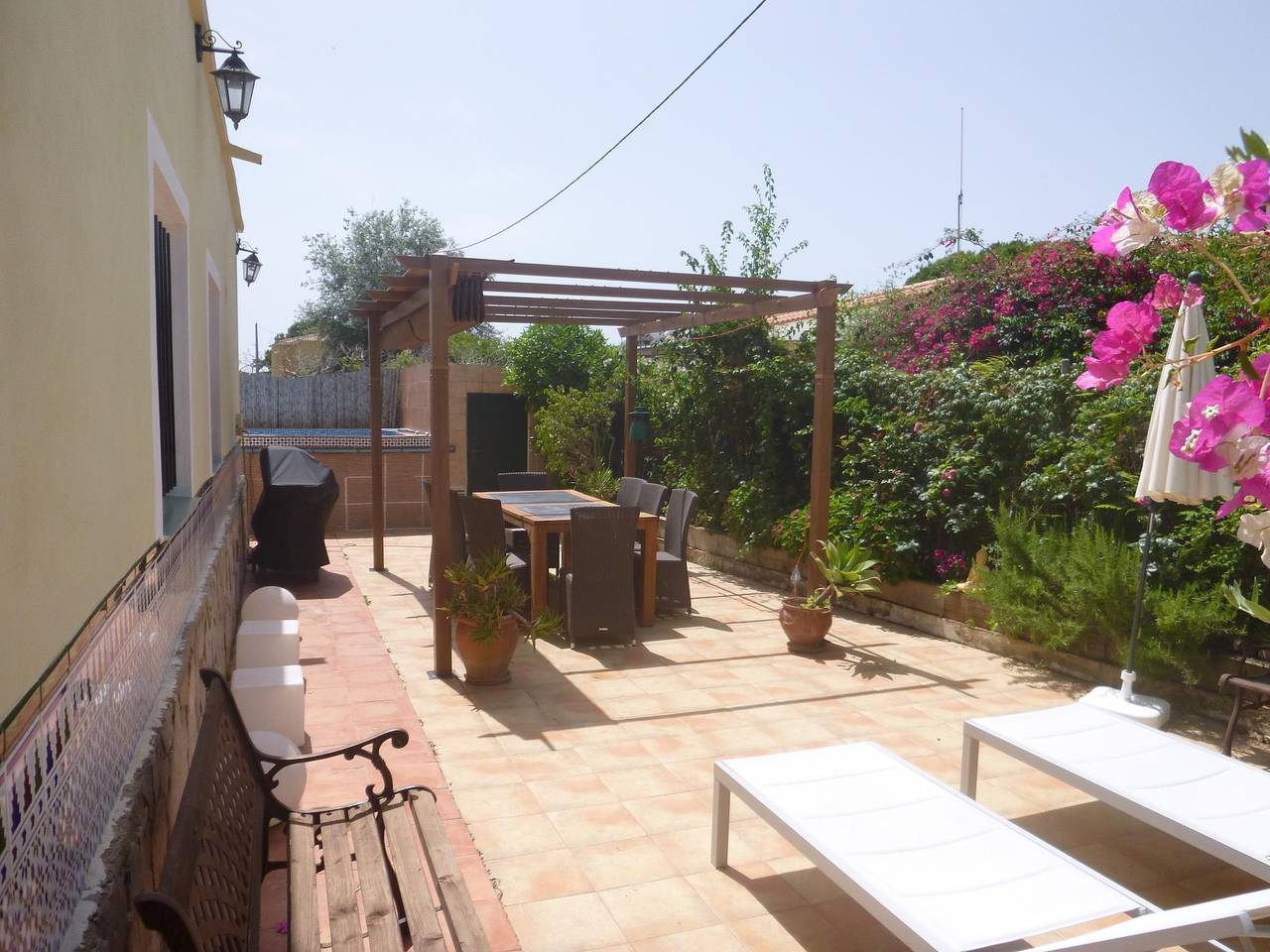Bungalow para 8 personas con piscina in Oliva, Costa Blanca