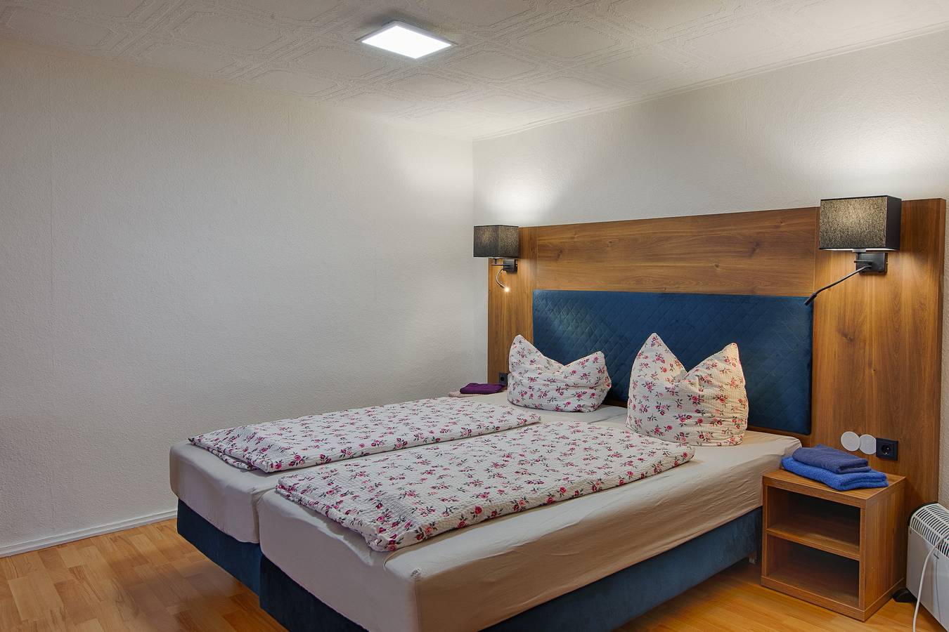 Ganze Ferienwohnung, Haus Rabenswald - Ferienwohnung 2 Haus Rabenswalde untere Etage in Roßleben-Wiehe, Burgenlandkreis