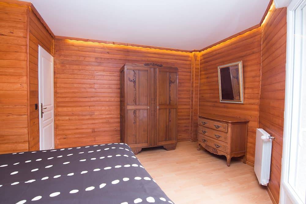 Apartamento entero, 4 estrellas - Apartamento estilo chalet de alto standing, piscina climatizada, Ginebra in Collonges-sous-Salève, Región de Saint-Julien-en-Genevois