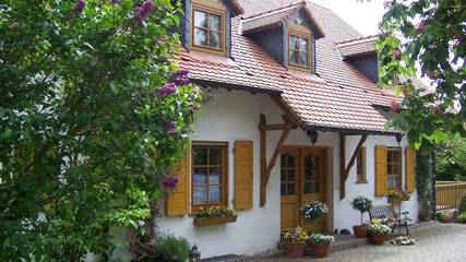 Ferienwohnung für 3 Personen, mit Garten und Terrasse, kinderfreundlich in Alzey