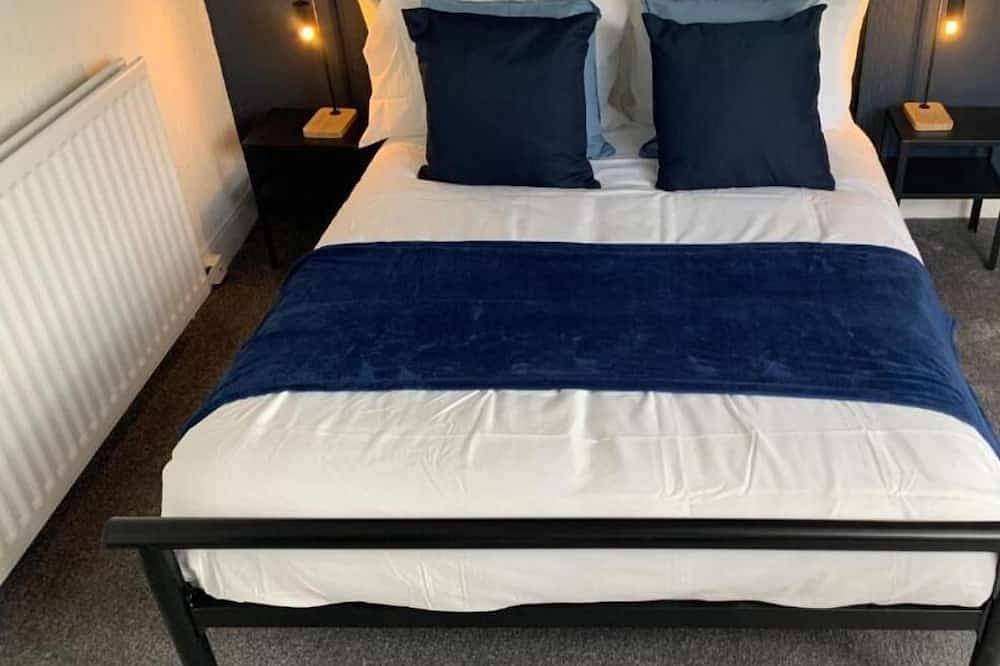 Entire apartment, Lush 4 bdrm maisonette nr Ncle free wifi,parking in Gateshead