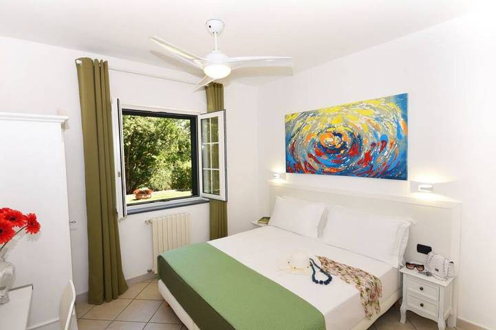 Traumvilla mit Panoramapool in Villammare, Vibonati