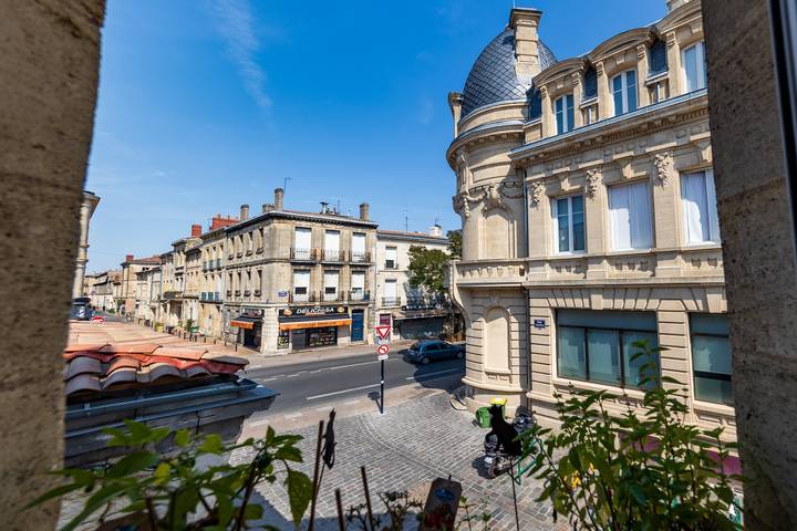 Apartamento entero, Dúplex Corazón de Burdeos – Elegancia, Comodidad y Vistas a la Ciudad in Burdeos, Región de Burdeos