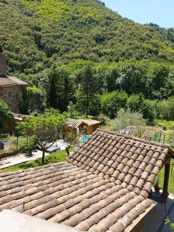Gîte pour 4 personnes, avec balcon et vue dans Saint-Étienne-Estréchoux
