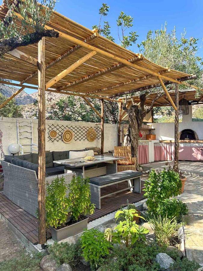 Ferienhaus für 5 Personen, mit Terrasse und Garten in Keratokampos