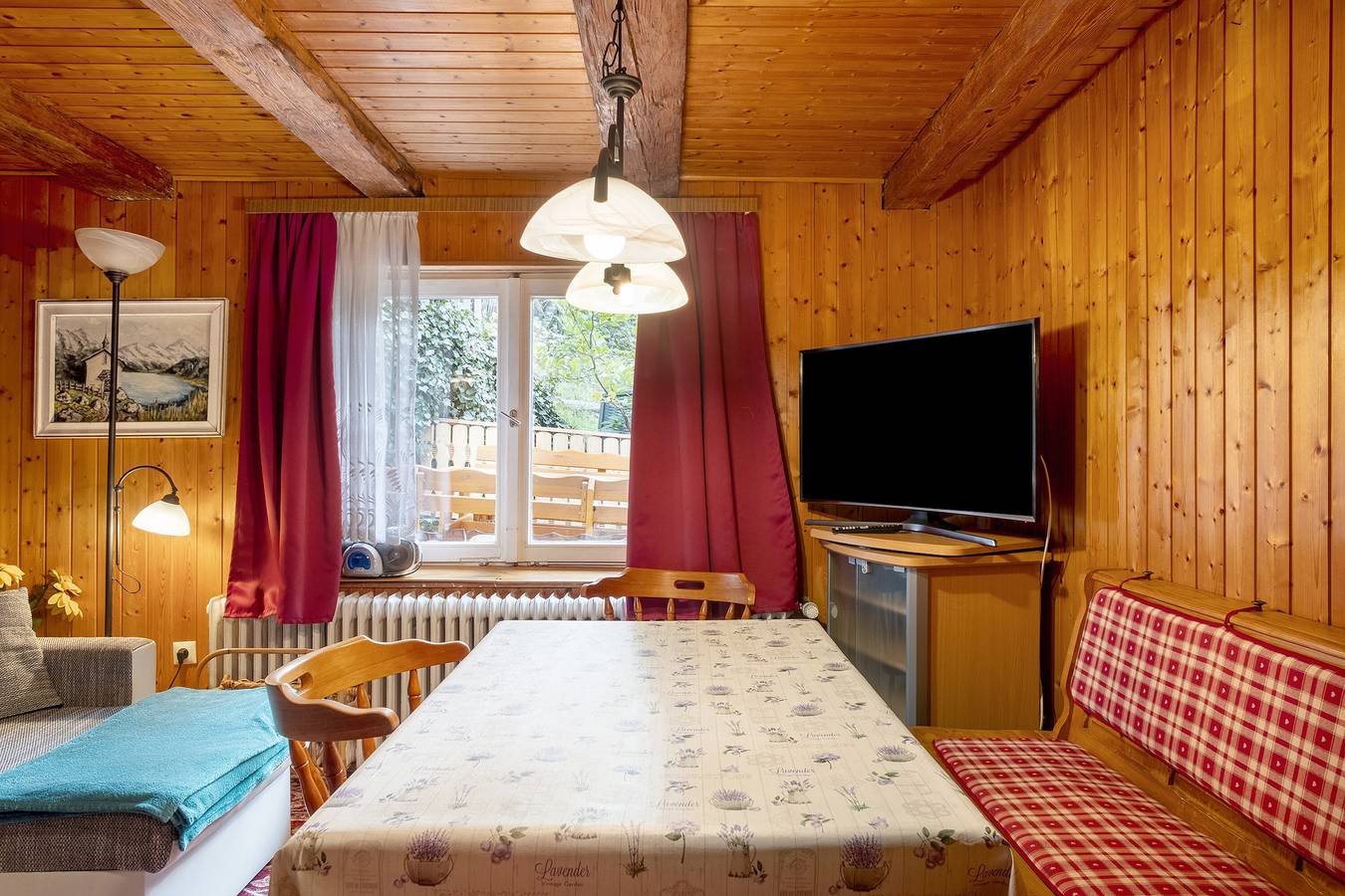 Ganze Wohnung, Ferienwohnung '2' mit Bergblick, Gemeinschaftsgarten und Wlan in Triberg, Mittlerer Schwarzwald