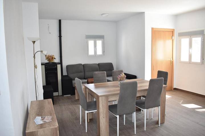 Casa rural para 6 personas, con vistas y terraza, Familias con niños en Yeste - 2