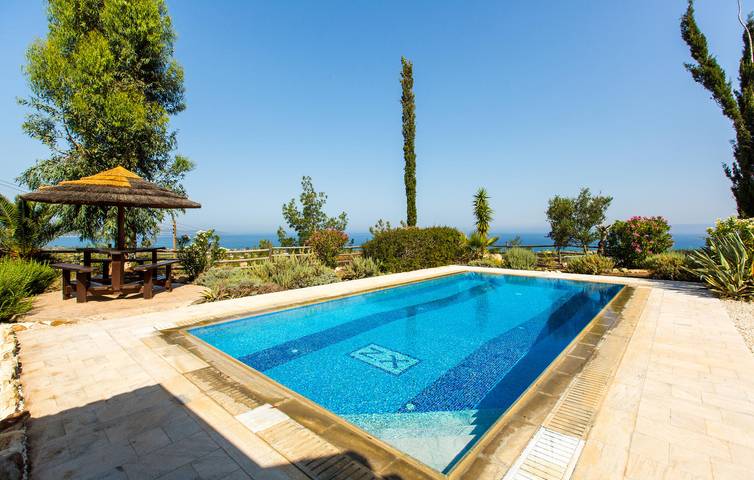 Location de vacances pour 4 personnes, avec terrasse et piscine à Chypre - 2