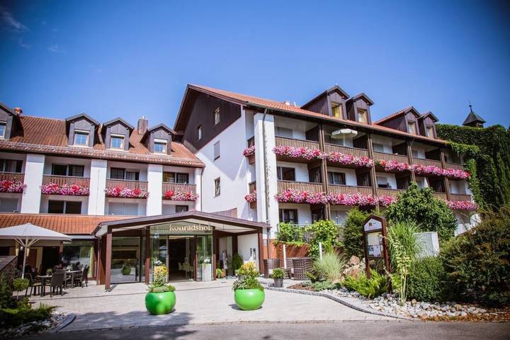 Hôtel pour 4 personnes, avec jardin et sauna ainsi que piscine et vue, animaux acceptés