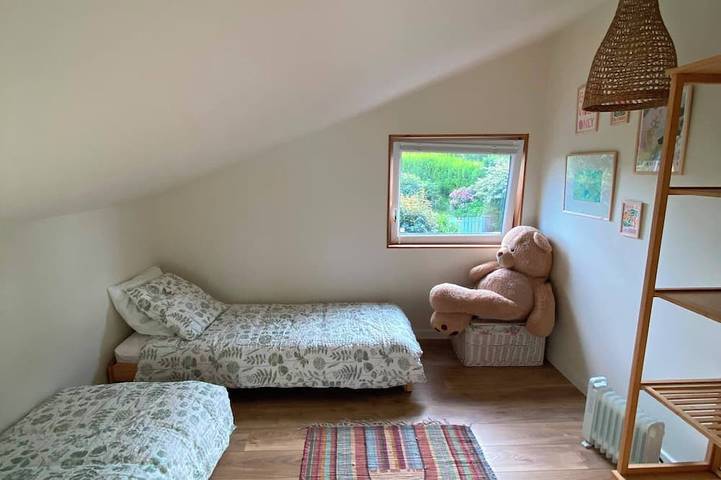 Peaceful cottage overlooking the Rade de Brest, Crozon peninsula Brittany in Roscanvel, Châteaulin und Umgebung