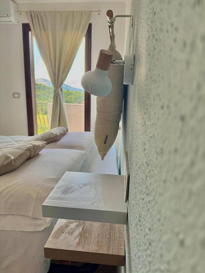 Maison d’hôte pour 3 personnes, avec piscine et jardin dans Dorgali - 2