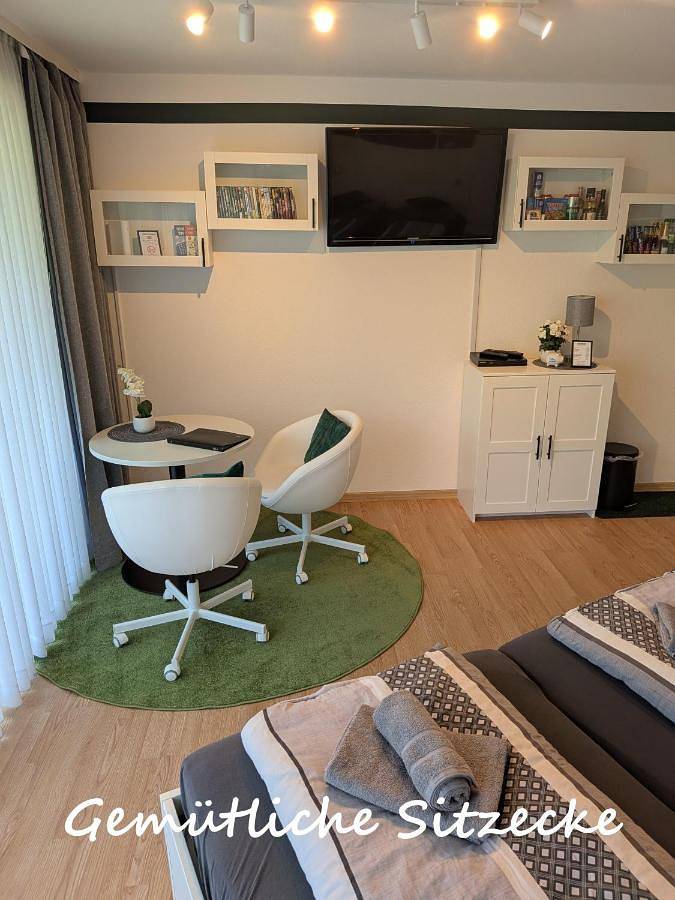 Ganze Wohnung, Apartment #21 im Haus Deutsch Krone - Eg, Balkon, Pool - Renoviert 2026 in Bad Essen, Wiehengebirge