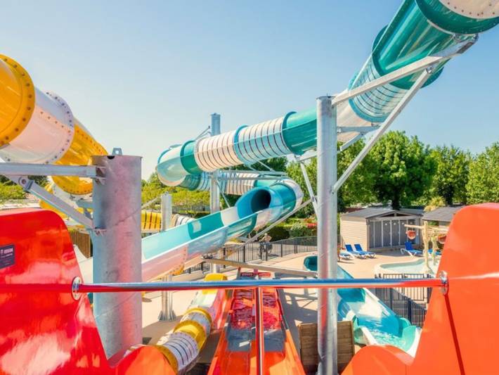 Camping pour 6 personnes, avec terrasse et piscine aux Les Sables-d'Olonne - 3