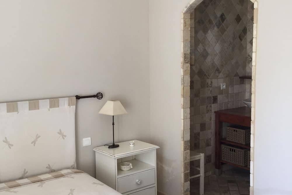 Just 10 minutes from the Gorges du Verdon! Beautiful and spacious villa with swimming pool  in Régusse, Región Brignoles