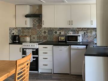 Log Cabin for 2 People in Gloucestershire, South West England, Photo 4