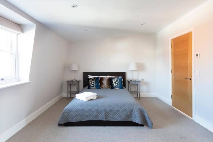 Apartamento para 8 personas, con jardín y terraza en Windsor