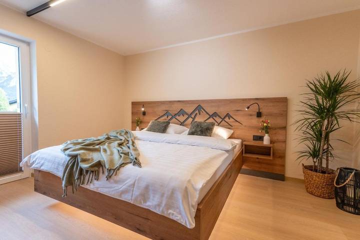 Ferienwohnung für 4 Personen, mit Ausblick und Garten
