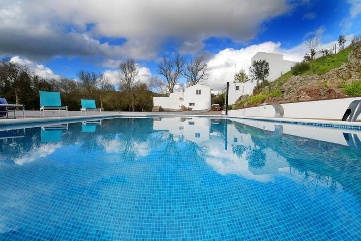 Location de vacances pour 3 personnes, avec jardin ainsi que piscine et jacuzzi à Campo Maior - 2