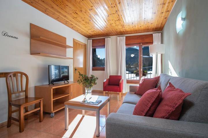 Aparthotel para 4 personas, con balcón y vistas - 1