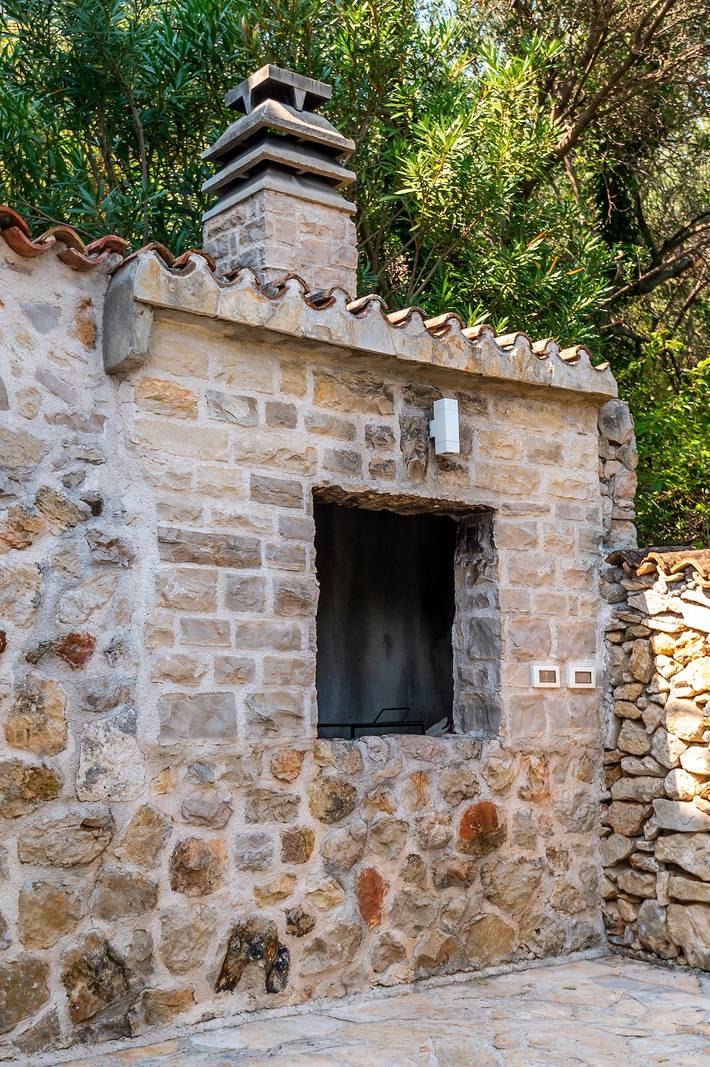 "Villa Marceline" nearby Sibenik - Crovillas in Prvić Luka (Kroatische Adria), Prvić Luka