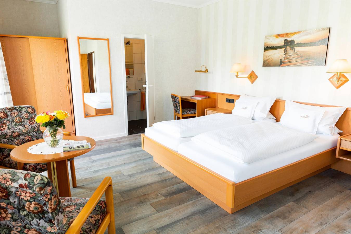 Doppelzimmer, Dusche, Wc, Balkon in Bad Driburg, Distrito de Höxter