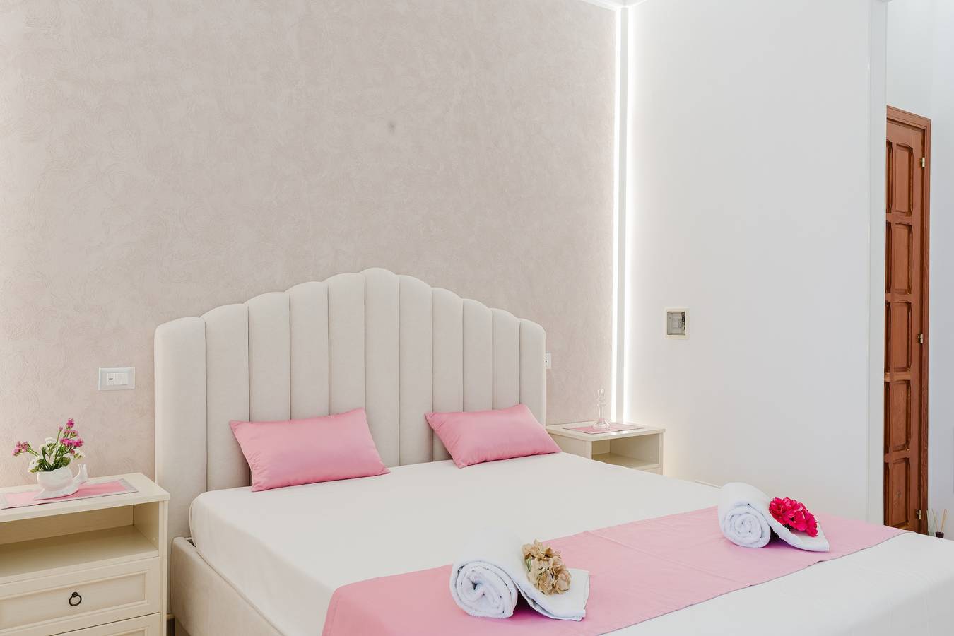 Chambre d'hôtes 'Le Ortensie Rosa' avec terrasse partagée, Wi-Fi et climatisation in Spiaggia Attrezzata per disabili, San Vito Lo Capo