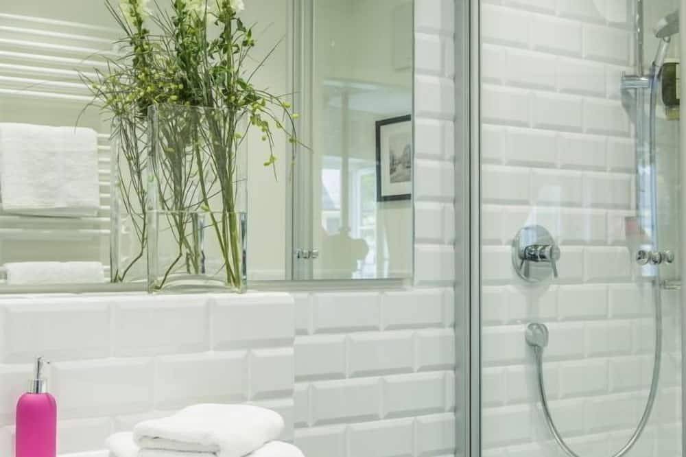 Ganze Wohnung, Doppelzimmer \"Komfort\" mit Wc und Dusche in Suedlicher Schwarzwald, Kirchzarten