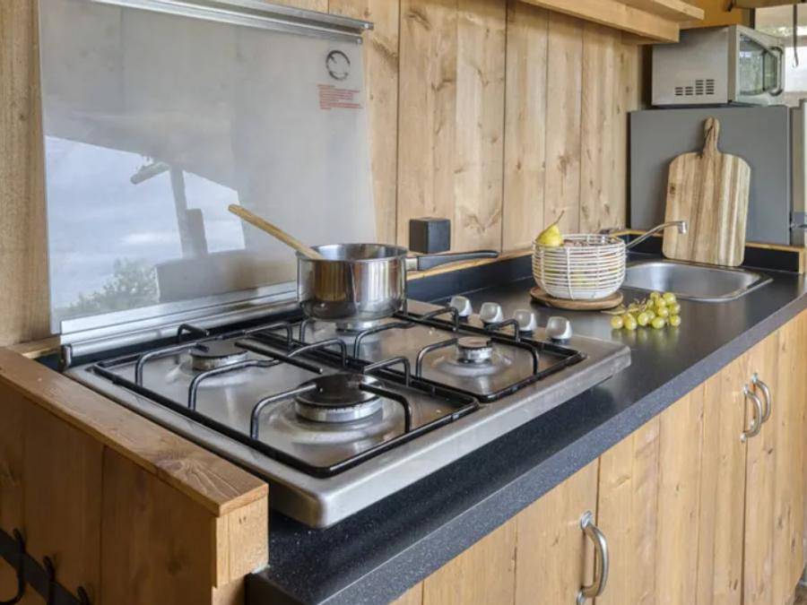 Slow Village la Roque-sur-Cèze - Safarizelt 4 personen - Lodge - 2 Schlafzimmer in La Roque-sur-Cèze, Nimes und Umgebung