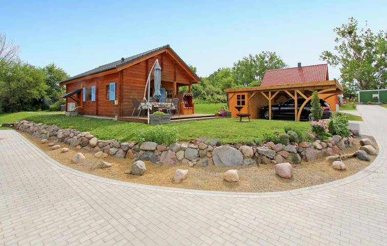 Ferienhaus für 4 Personen, mit Terrasse in Groß Nemerow