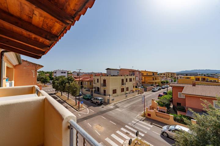 Ferienwohnung für 4 Personen, mit Balkon in Olbia - 2