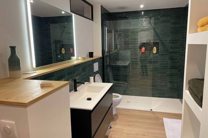 Villa pour 10 personnes, avec jacuzzi ainsi que balcon et jardin à Anglet - 2