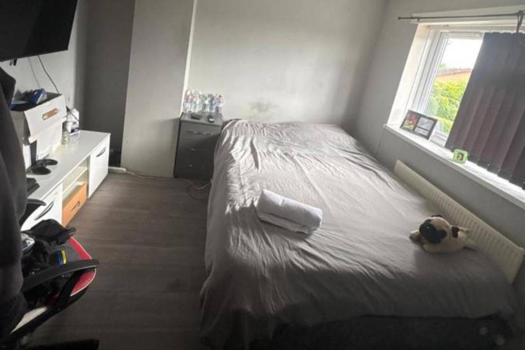 House Sleeps 6 with Hot Tub and Parkingcheaiesst than  on any site in Blackpool Pleasure Beach, North West England